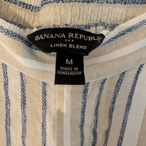 2 Pairs Of Banana Republic Linen Blend Wide Leg Pants.